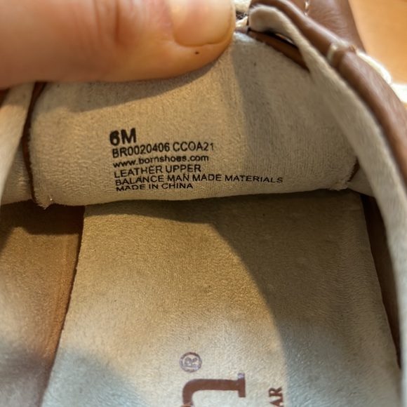 Born flat low profile LEATHER lace up sneakers - Picture 6 of 6